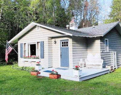 Harbor House Guest Cottage located in the heart of Ephraim!