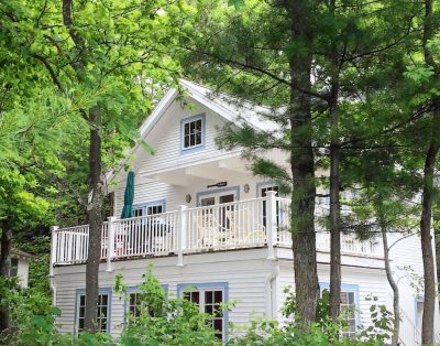 Vacation at “The Boat House”, Private Beach, Near Harbor Springs