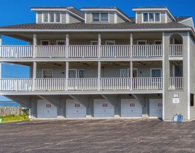 New listing! Gorgeous ocean-front home w/ stunning beach views!