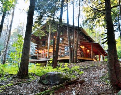 Secluded Cabin in the Woods of Pennsylvania