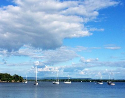 Cozy Cottage on Beautiful Lake Champlain