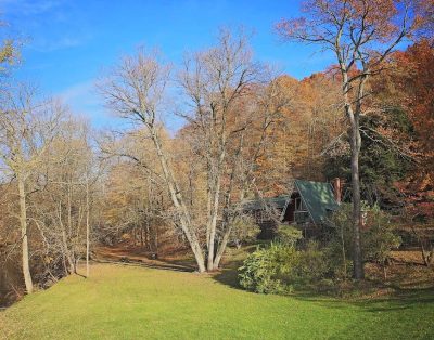 Private Mohican Riverfront – Plenty of Fresh Air – Social Distancing Approved