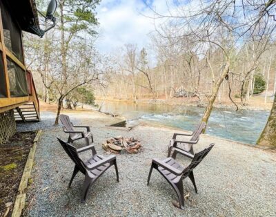 RIVER FRONT HOUSE INSIDE THE COOSAWATTEE~RESORT