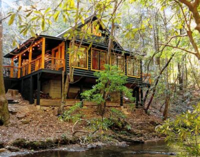 Modern Creekside Cabin | Hot Tub | Solo Stove