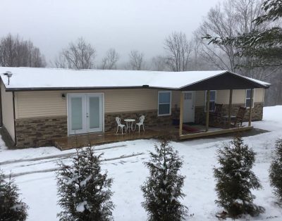 All American Cabin with plenty of parking