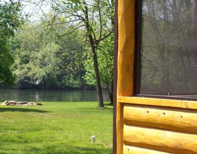 Shenandaoh Dreaming Riverfront Log Cabin – LIFE IS GREAT ON THE RIVER