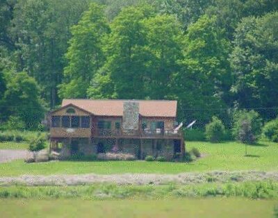 Gorgeous Lake Front Resort Home at Alpine Lake