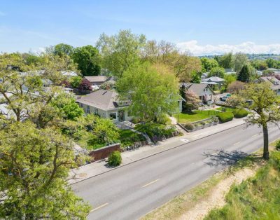 Prospect Delight – River Views, Heart of LC Valley, Historic Home!