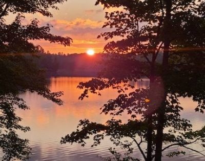 Cozy Sunset Lake Cottage on Fish Lake