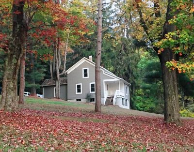 Farmhouse on 300 acres with