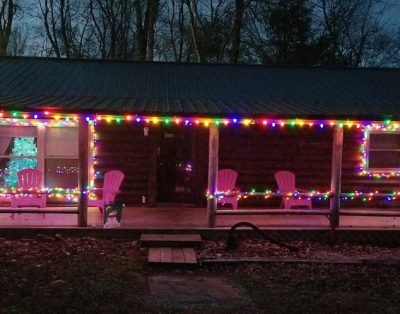 LOG Cabin, 5 miles from town, but very country setting