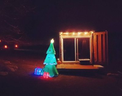 Rustic Container Cabin on farm Resort. Ark & Bourbon Trail close by!