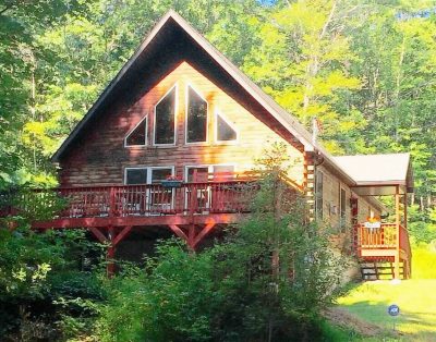 Chalet w/ hot tub