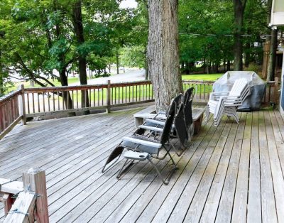 Lakefront Home In The Heart Of The Poconos