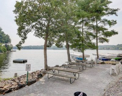 WFC III Lakefront w/ King Beds – Family or Adults