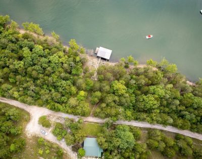 Secluded Lake Front Cabin! Large Deck, Grill, WiFi! Perfect Hideaway