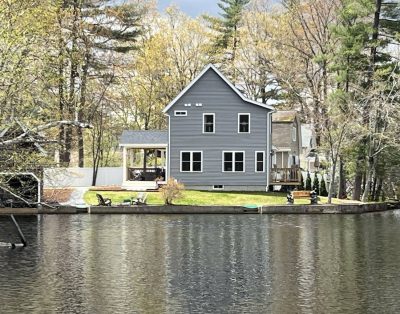 This Amazing New Lake house !!