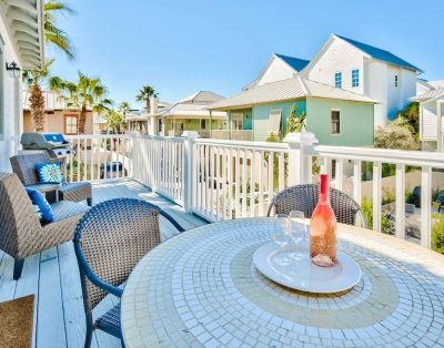 Gulf Front Pool + Bikes! South of 30A – Steps to Beach, between Alys & Rosemary