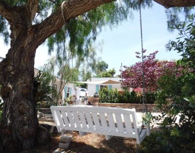 Private Cottage! Easy Walk Through The Park To Encinitas And Moonlight Beach