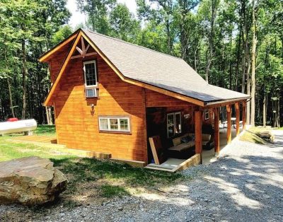 Exceptionally Private Rustic Luxury Cabin adjacent to 16,000 acres of Gamelands