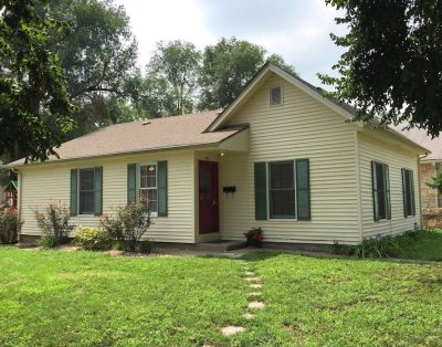 Cozy Cottage, Fully Furnished, Quiet Downtown Neighborhood